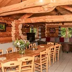Apart Otel Le Couaroge Et 4*