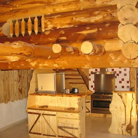 Apart Otel Le Couaroge Et 4*