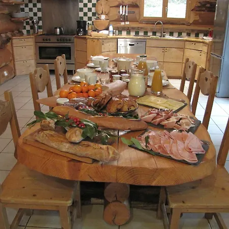 Apart Otel Le Couaroge Et 4*