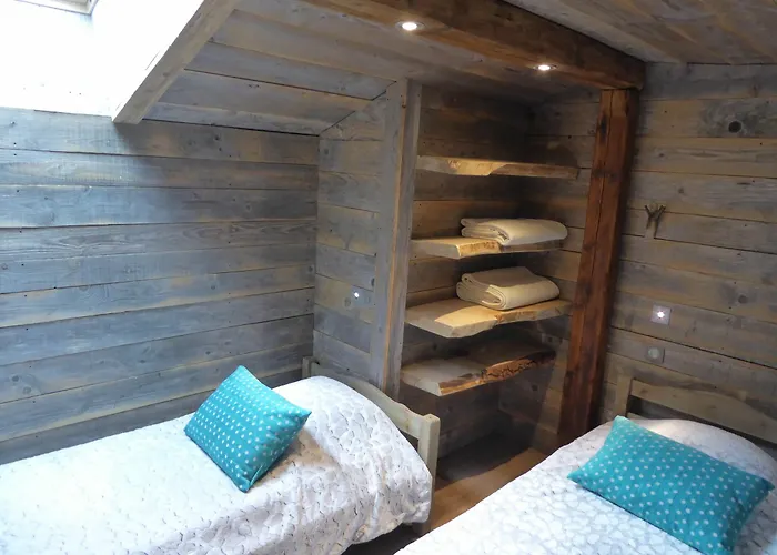 Le Couaroge Et Ла-Бресс